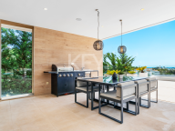 Villa en venta en La Alqueria, Benahavis