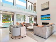 Villa en venta en La Alqueria, Benahavis