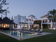 Villa for sale in Guadalmina Baja, San Pedro de Alcantara