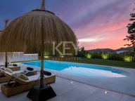 Villa for sale in Benahavis