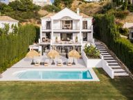 Villa for sale in Benahavis