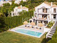 Villa for sale in Benahavis