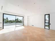 Вилла на продажу в Las Lomas del Marbella Club, Золотая Миля