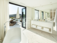 Villa en venta en Nueva Andalucia