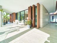 Apartment for sale in Guadalobon, Estepona