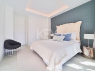 Apartamento en venta en Guadalobon, Estepona