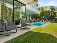 Villa en alquiler en Rio Verde, Marbella Golden Mile