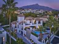 Villa en venta en Nueva Andalucia