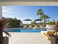 Villa en venta en Nueva Andalucia