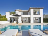 Villa en venta en Nueva Andalucia