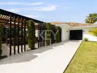 Villa en venta en Nueva Andalucia