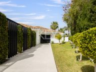 Villa en venta en Nueva Andalucia