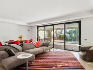 Apartamento Planta Baja en venta en Imara, Marbella Golden Mile