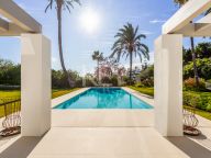 Villa en alquiler en Las Lomas de Marbella, Marbella Golden Mile