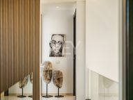 Villa for sale in Nueva Andalucia