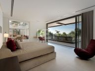 Villa for sale in La Quinta, Benahavis