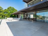 Villa for sale in La Quinta, Benahavis