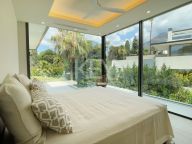 Villa for sale in La Carolina, Marbella Golden Mile