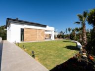 Villa en venta en Nueva Andalucia