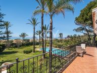 Villa for sale in La Reserva de los Monteros, Marbella East