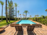 Villa for sale in La Reserva de los Monteros, Marbella East