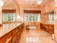 Villa for sale in La Reserva de los Monteros, Marbella East