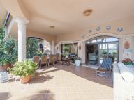 Villa en venta en Nueva Andalucia