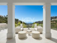 Villa en venta en El Madroñal, Benahavis