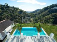 Villa en venta en El Madroñal, Benahavis