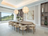 Villa en venta en El Madroñal, Benahavis