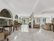 Villa for sale in Los Monteros, Marbella East