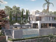 Villa for sale in La Duquesa, Manilva