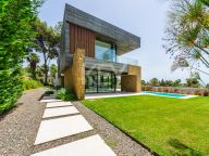 Villa en venta en Rocio de Nagüeles, Marbella Golden Mile