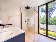 Villa en venta en Rocio de Nagüeles, Marbella Golden Mile