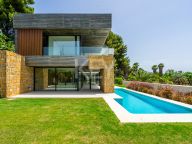 Villa en venta en Rocio de Nagüeles, Marbella Golden Mile