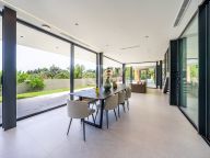 Villa en venta en Rocio de Nagüeles, Marbella Golden Mile
