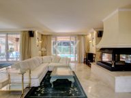 Villa for rent in El Presidente, Estepona