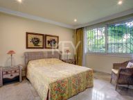 Villa for rent in El Presidente, Estepona