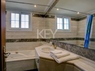 Villa for rent in El Presidente, Estepona