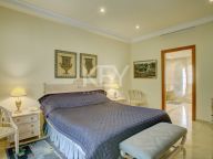 Villa for rent in El Presidente, Estepona