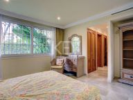 Villa for rent in El Presidente, Estepona