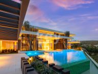Mansion for sale in Los Flamingos Golf, Benahavis