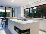 Villa for rent in Casasola, Estepona