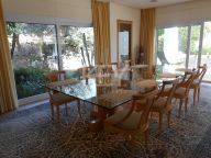 Villa for rent in La Cerquilla, Nueva Andalucia