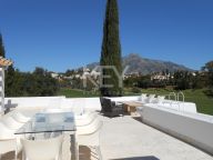 Villa for rent in La Cerquilla, Nueva Andalucia