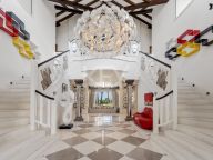 Villa en venta en Benamara, Estepona