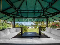 Villa en venta en Benamara, Estepona