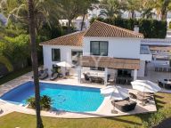 Villa for rent in Los Naranjos Golf, Nueva Andalucia