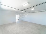 Villa en venta en Los Arqueros, Benahavis