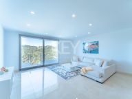 Villa en venta en Los Arqueros, Benahavis